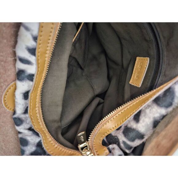 Co Lab light brown leather large crossbody bag. - Picture 5 of 6